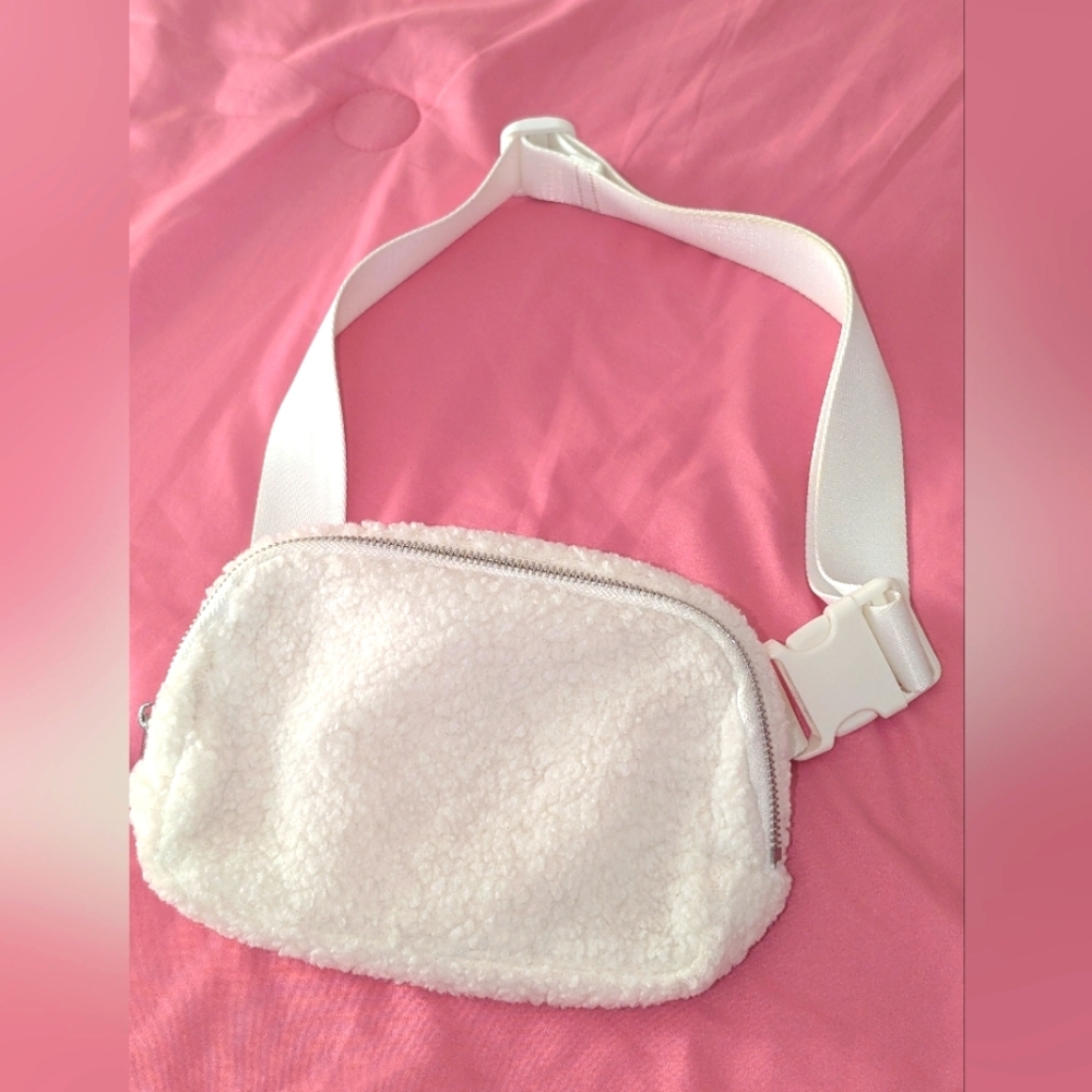 White Fluffy Crossbody Bag‎ NWOT
